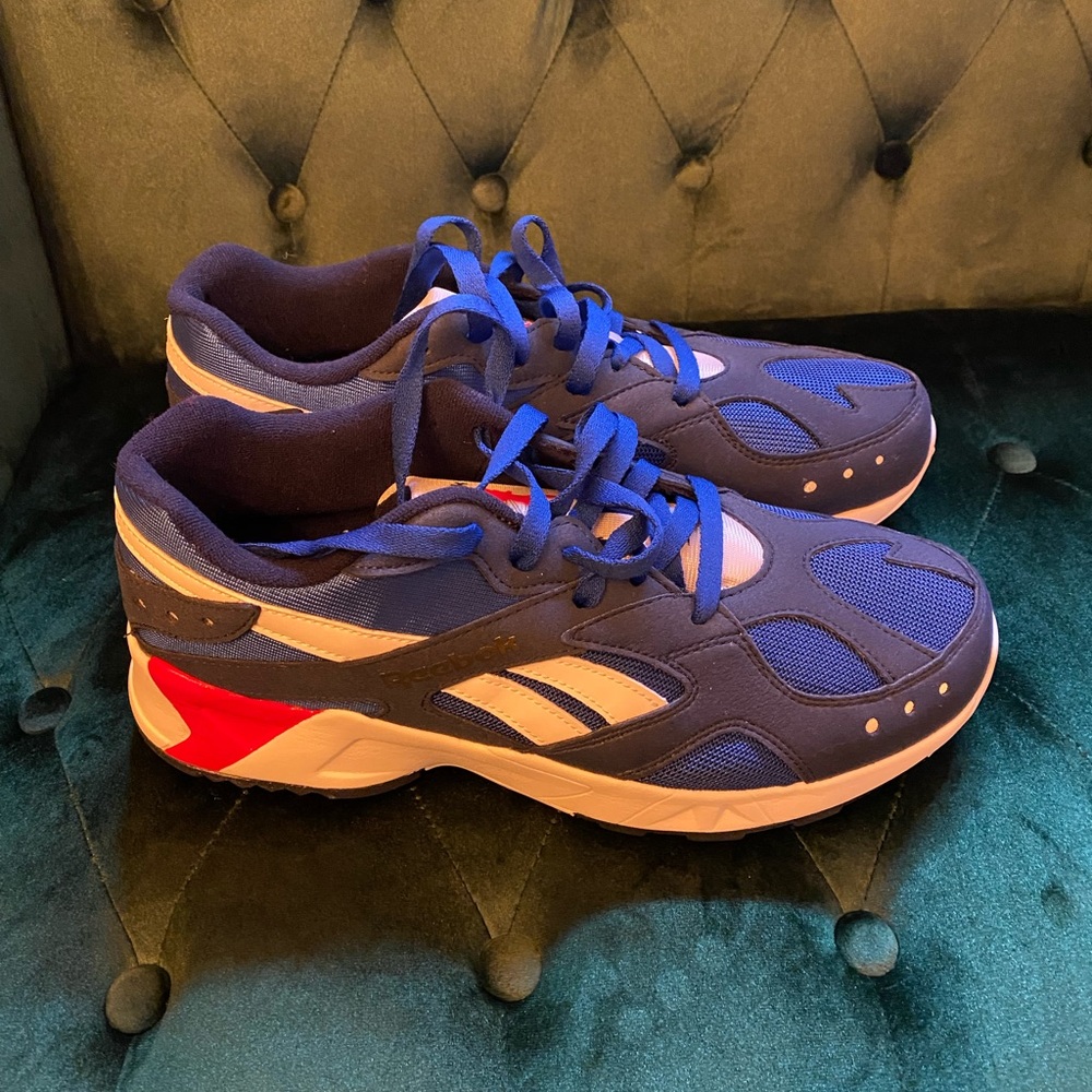 Blue Reebok Men’s Throwback Sneakers